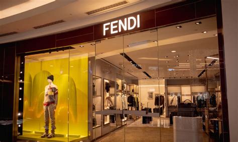 produzione fendi|who is fendi owned by.